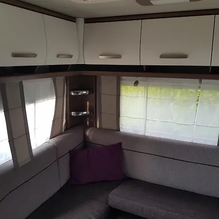 Camping Mietwohnwagen 23 Small *